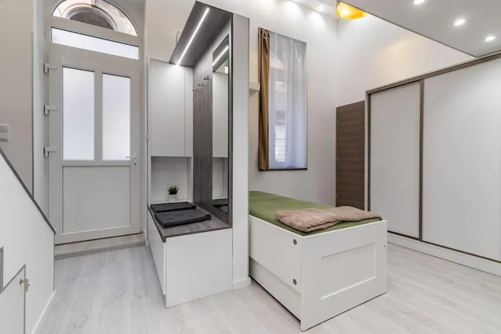 Larina Residence Budapest Apartment
