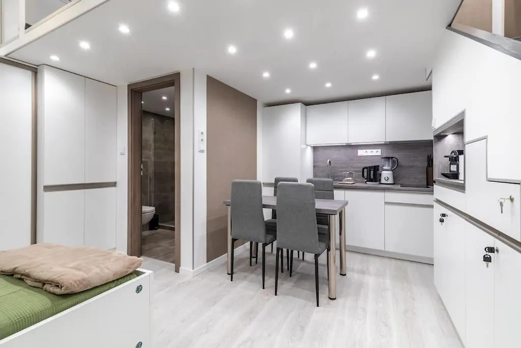Larina Residence Budapest 0*,